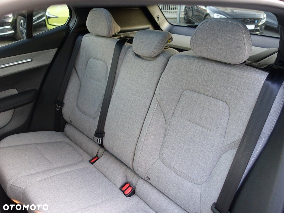 Volvo EX30 - 10