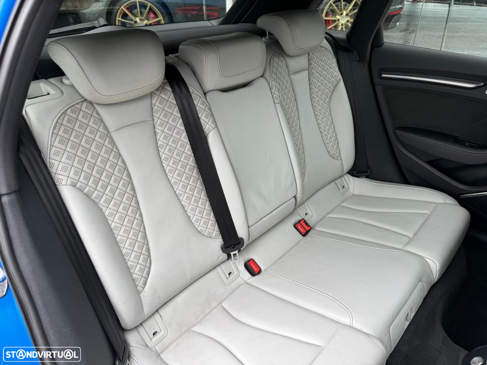 Audi RS3 Sportback 2.5 TFSI quattro S tronic - 19