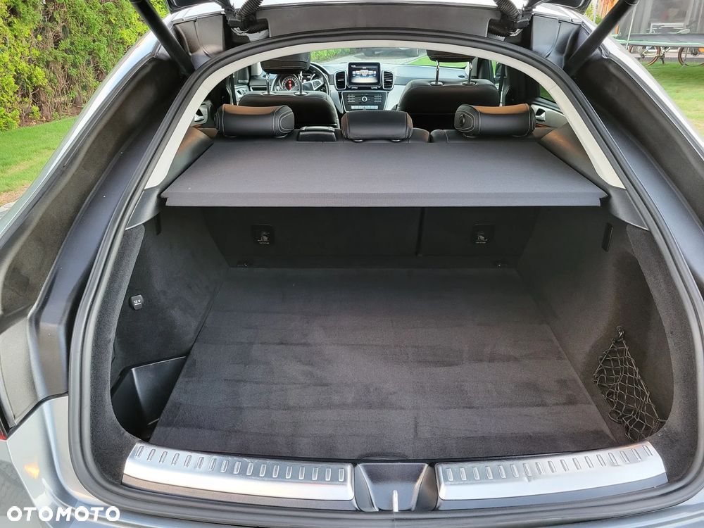 Mercedes-Benz GLE - 29