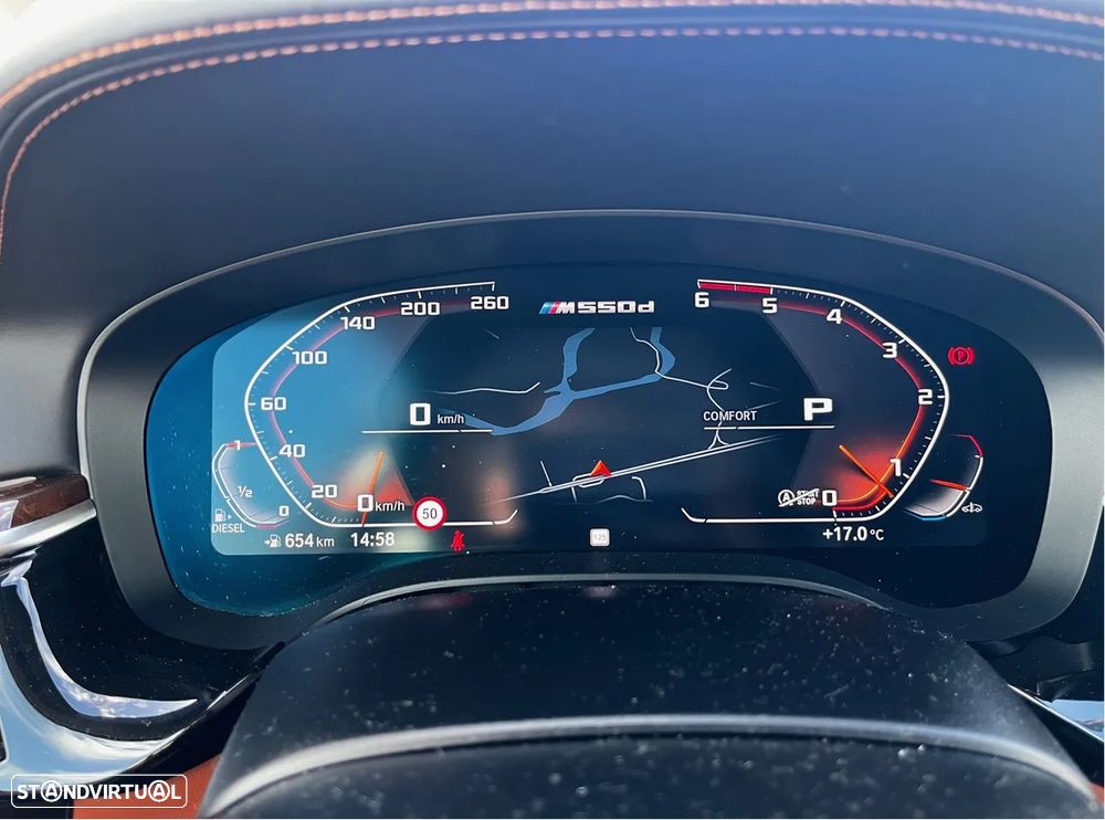 BMW M550d xDrive Auto - 11