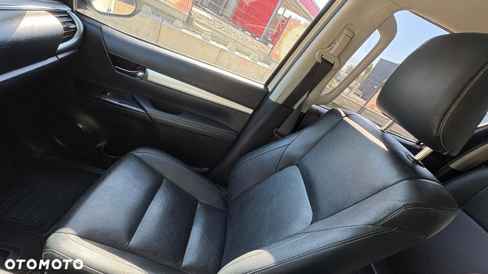 Toyota Hilux 4x4 Double Cab Autm S&S Executive - 20