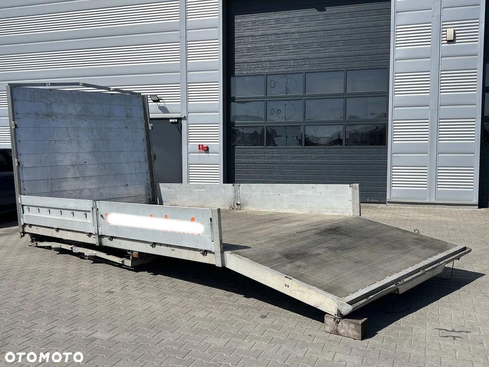 Zabudowa Skrzynia Paka 5,65m Alu Burty - 2