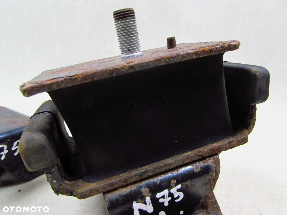 ISUZU NPR NQR NKR 5.2 D 4HK1 PODUSZKA SILNIKA LEWA - 4