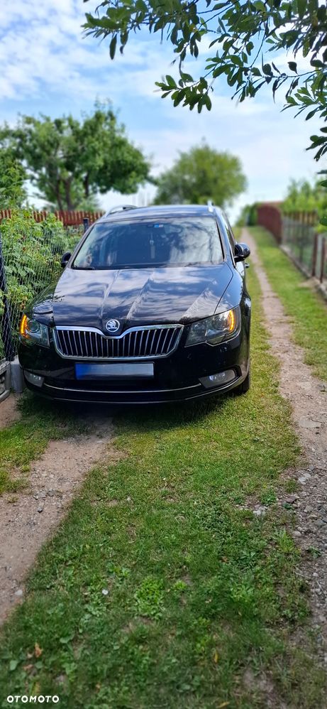 Skoda Superb 2.0 TDI 4x4 Ambition DSG - 2