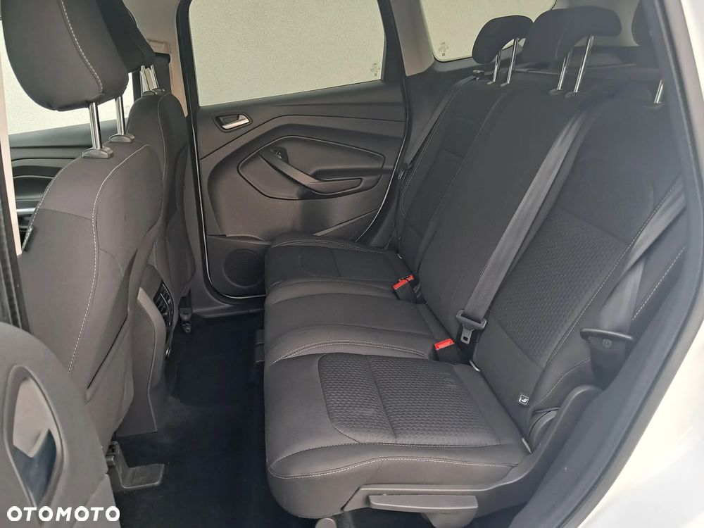 Ford Kuga 1.5 EcoBoost FWD Edition ASS MMT6 - 32