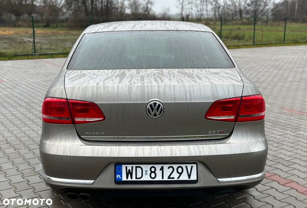 Volkswagen Passat - 6