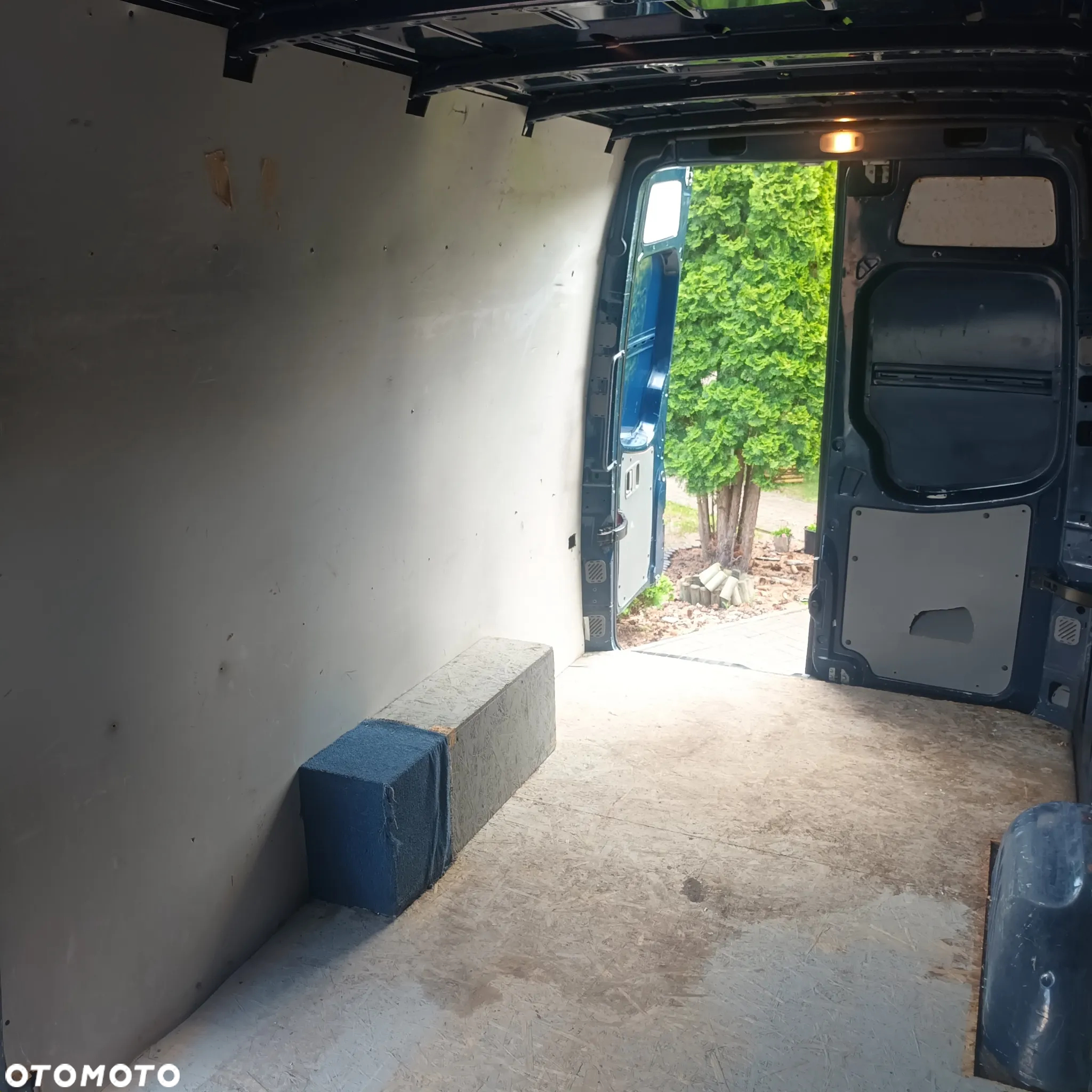 Volkswagen CRAFTER 2,5 TDI - 10