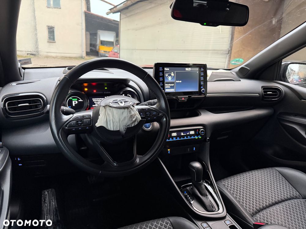 Toyota Yaris 1.5 VVT-i Style - 24