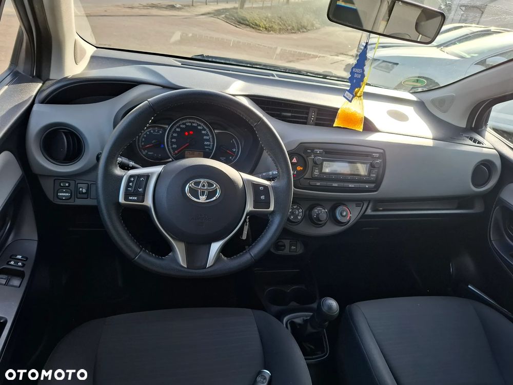 Toyota Yaris - 23