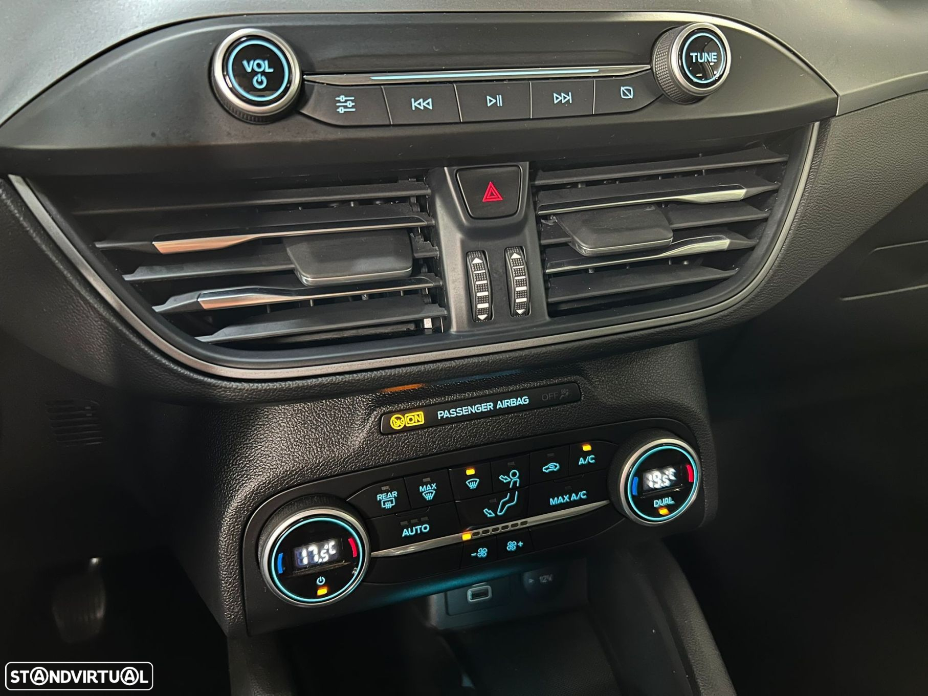 Ford Focus 1.0 EcoBoost MHEV Active - 16