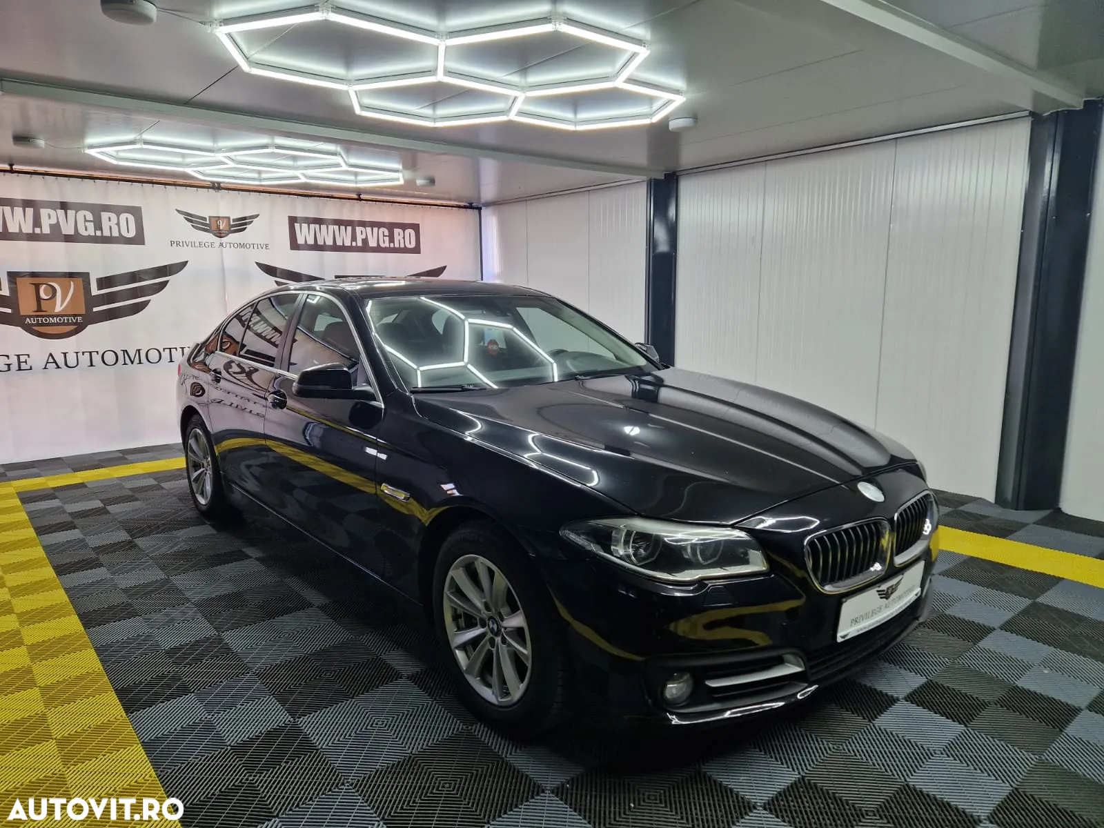 BMW Seria 5 525d xDrive Aut. - 3