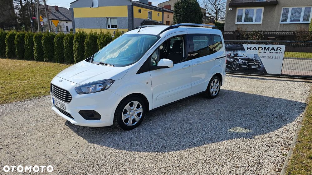 Ford Tourneo Courier 1.5 TDCi S&S Trend - 5