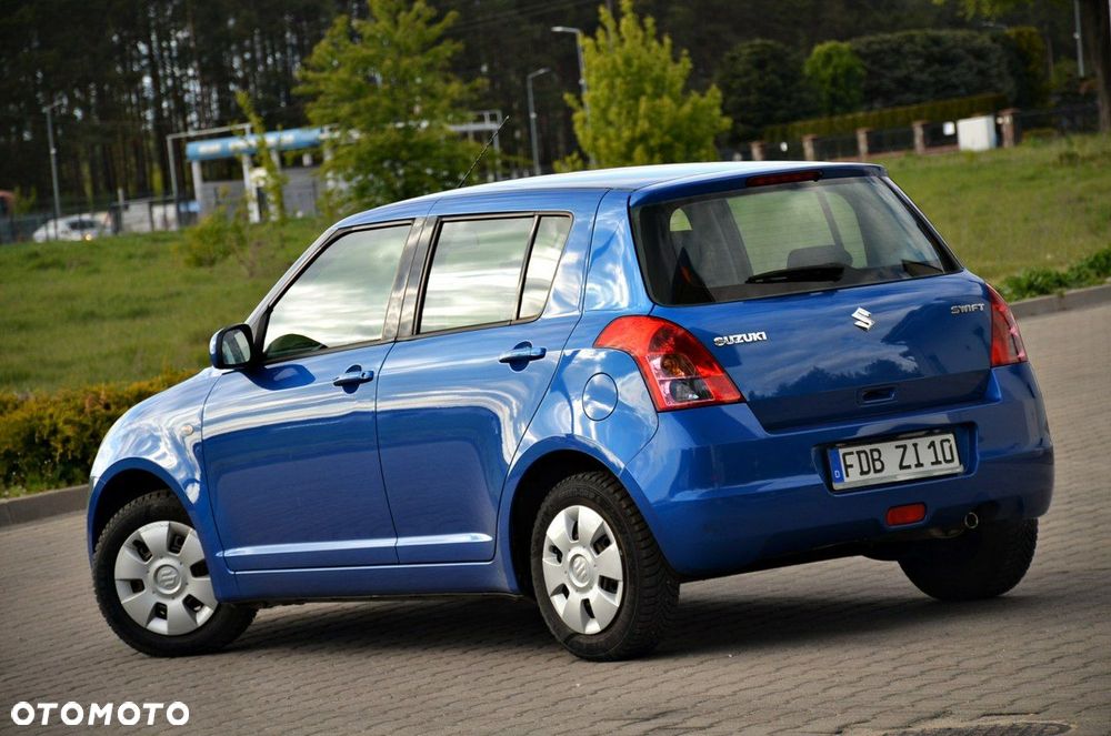 Suzuki Swift - 8