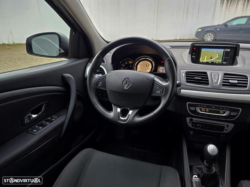 Renault Mégane Sport Tourer 1.5 dCi Dynamique SS - 37