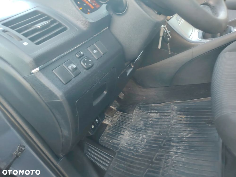 Toyota Avensis - 19
