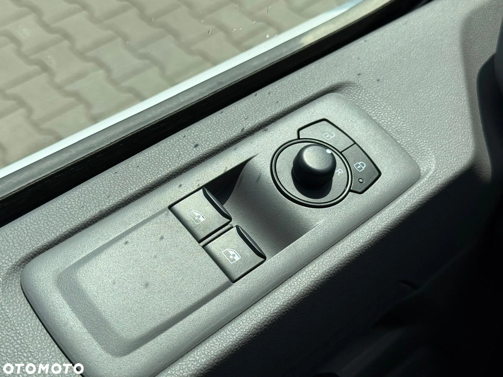 Volkswagen Transporter T7 - 24