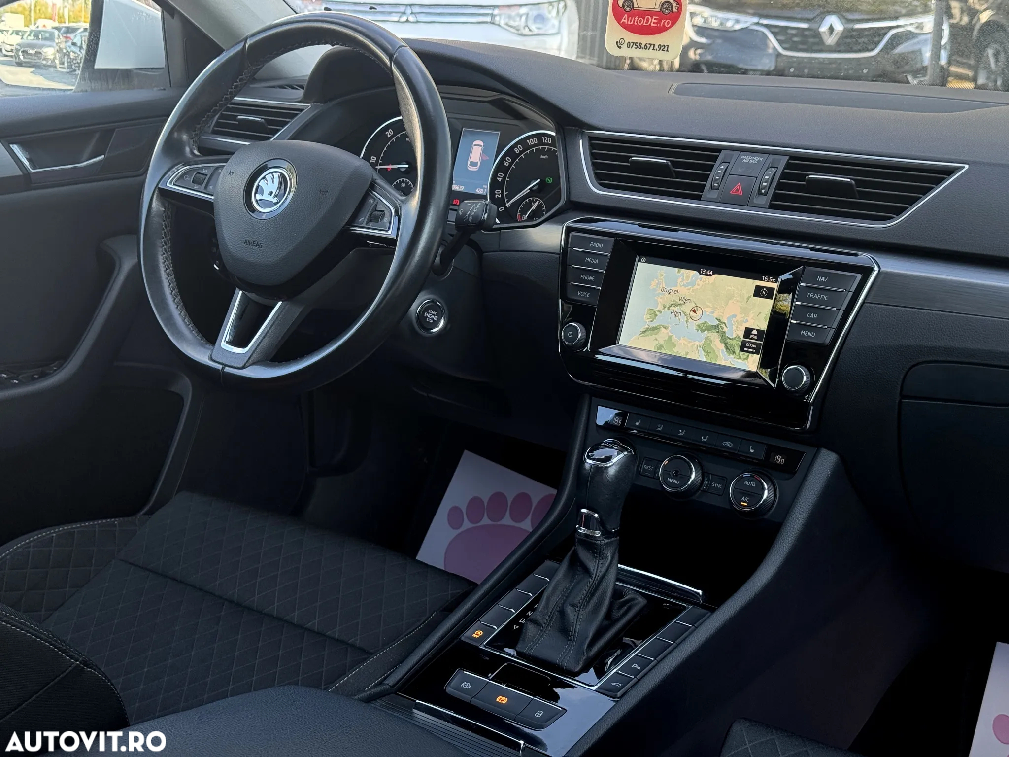 Skoda Superb 2.0 TDI DSG Style - 7