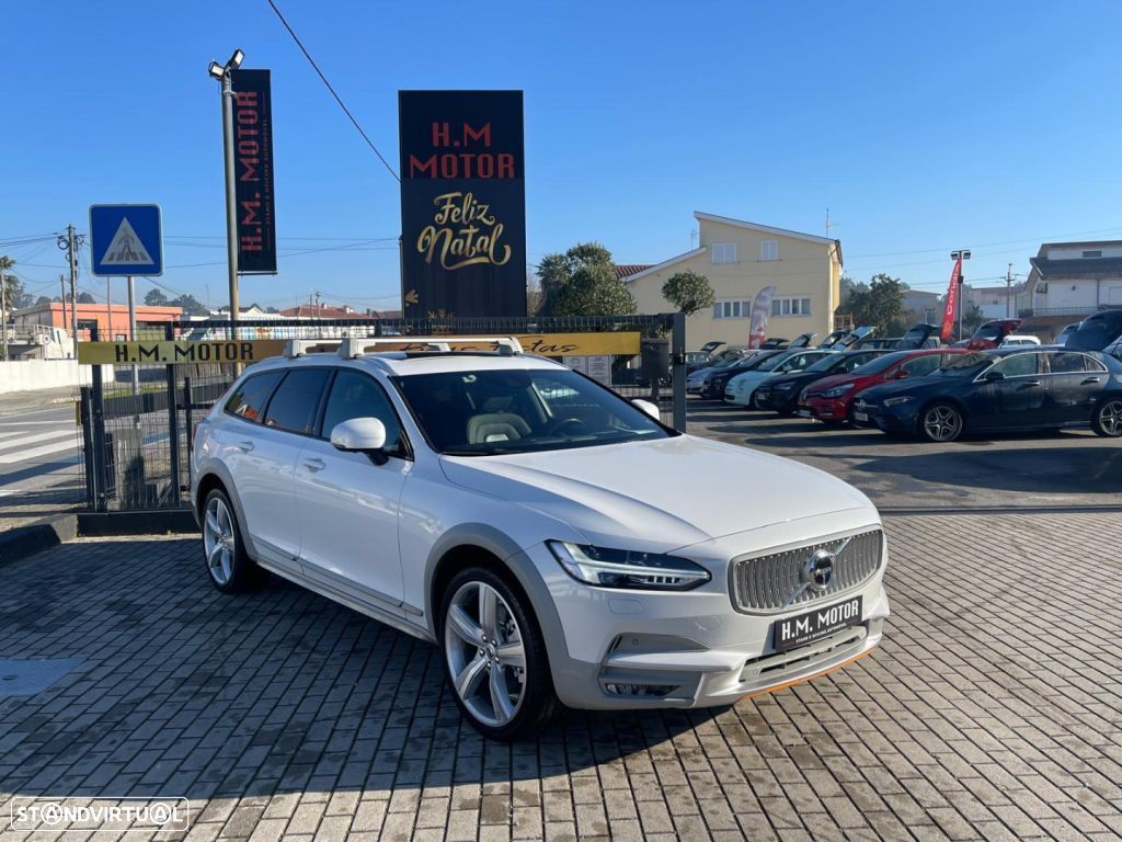 Volvo V90 Cross Country 2.0 D5 Plus AWD Geartronic - 1