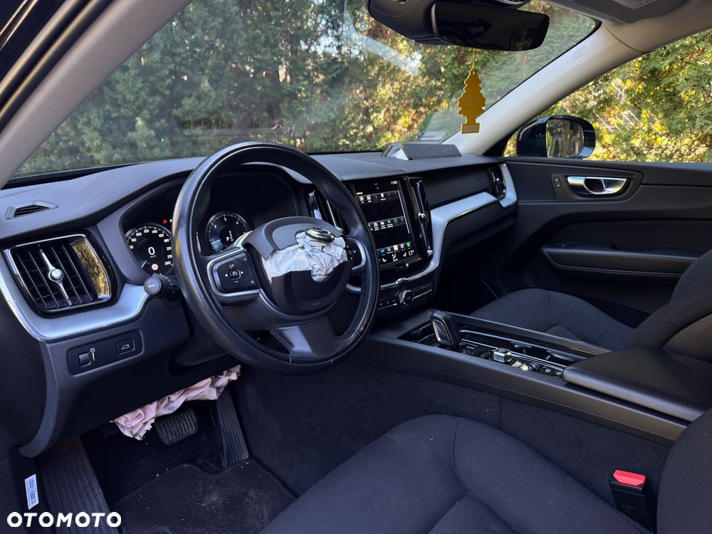 Volvo XC 60 D4 AWD Momentum - 8