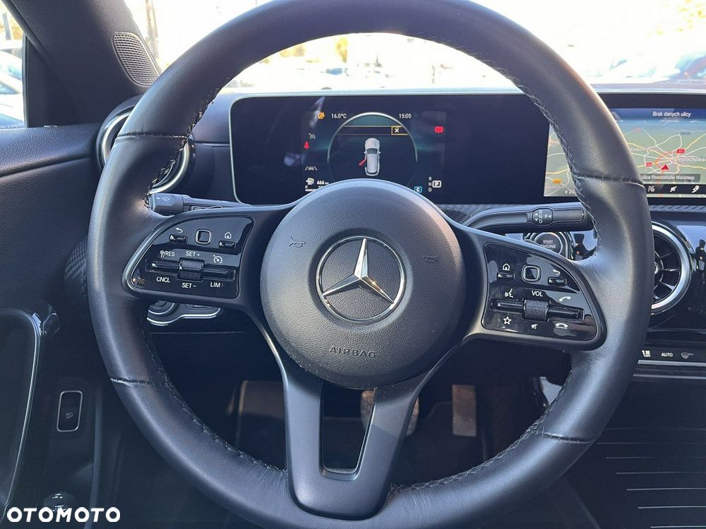 Mercedes-Benz CLA - 16