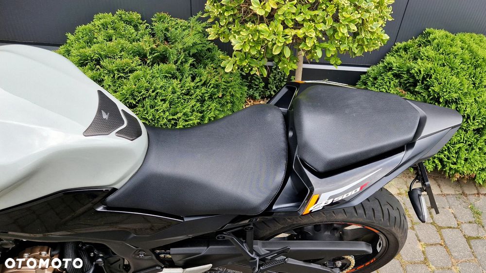 Honda CB - 33