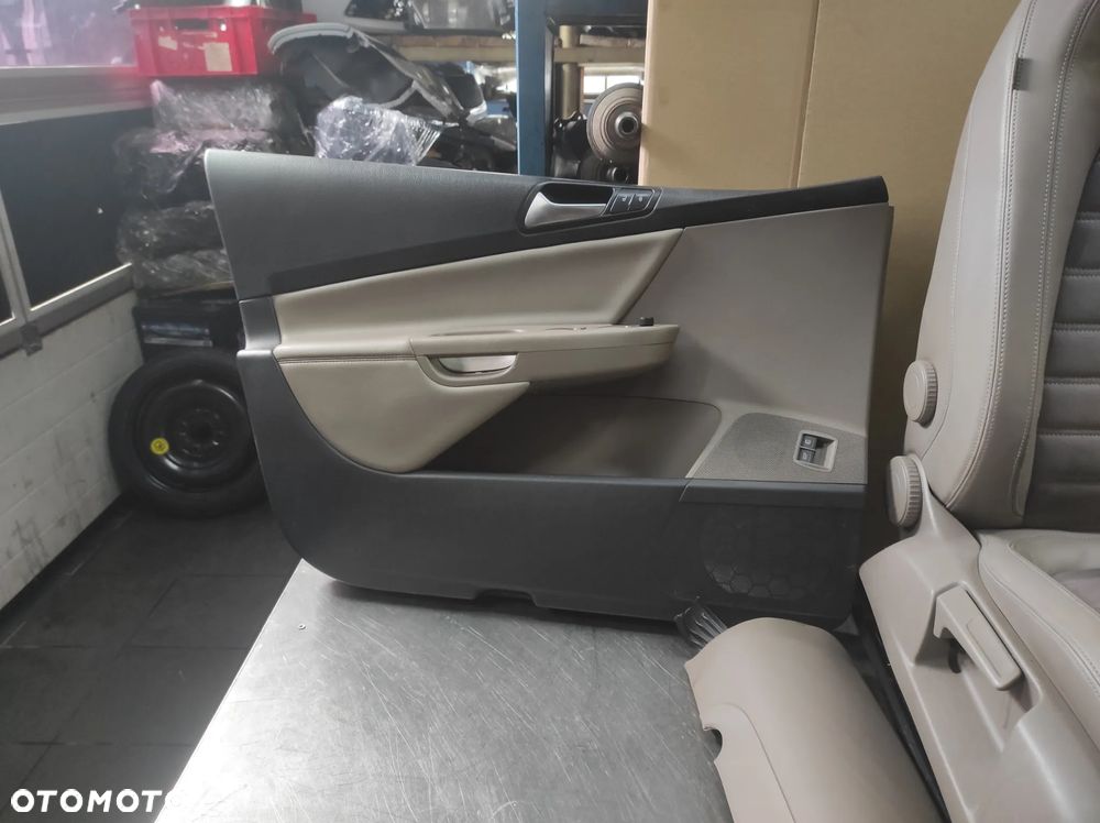 VW PASSAT B6 KOMBI SKÓRA JASNA LATTE IDEALNA FOTELE SKÓRZANE TAPICERKA SIEDZENIA KOMPLET BOCZKI KANAPA PODŁOKITNIK FOTEL OPARCIE KIEROWCY ELEKTRYCZNY PODGRZEWANE GRZANE EUROPA WYSYŁKA !!! - 11