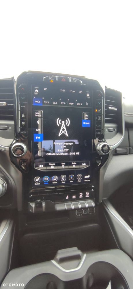 RAM 1500 Crew Cab Laramie - 12