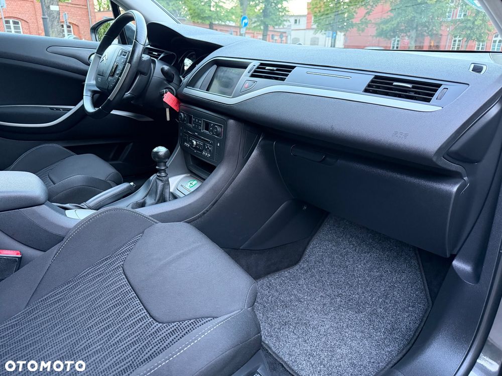 Citroën C5 HDi 140 FAP Exclusive - 24