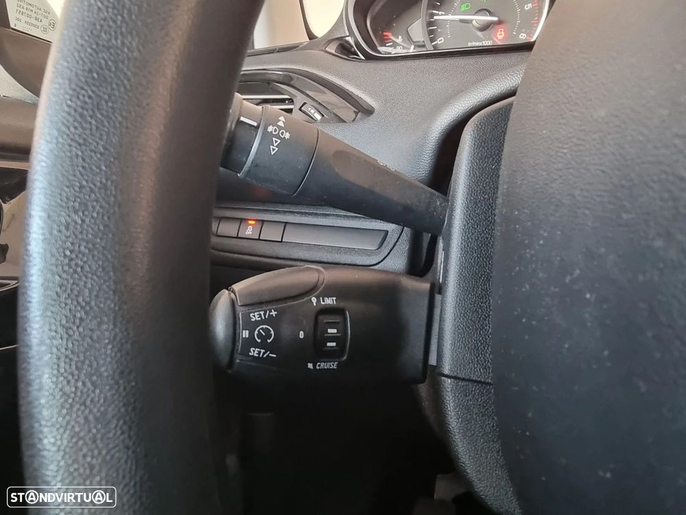 Peugeot 208 Blue-HDi 100 Stop&Start Active - 14