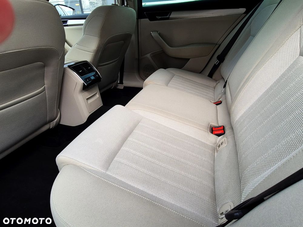 Skoda Superb 2.0 TSI Style DSG - 9