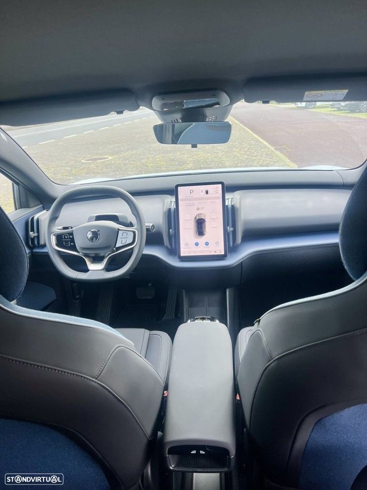 Volvo EX30 69 kWh Single Motor Extended Range Core - 11