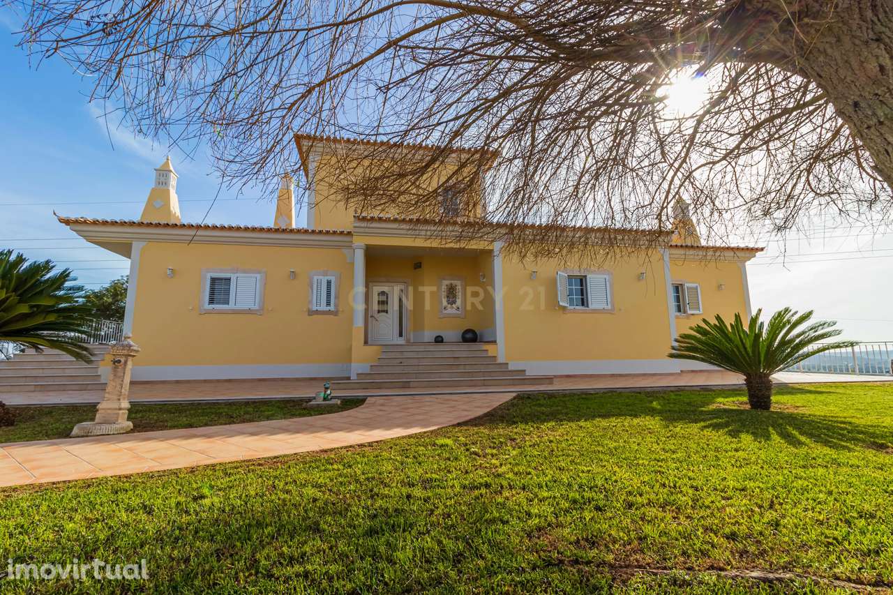 Luxuosa Moradia Isolada em Silves com Jardim e Segurança - Grande imagem: 5/43