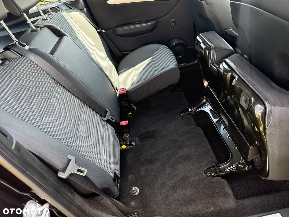 Mercedes-Benz Klasa B 200 Autotronic Special Edition - 27