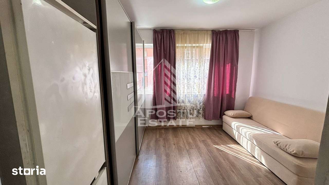 Garsoniera de vânzare la etajul 1 in zona UMT ,Timisoara — fotografia 1
