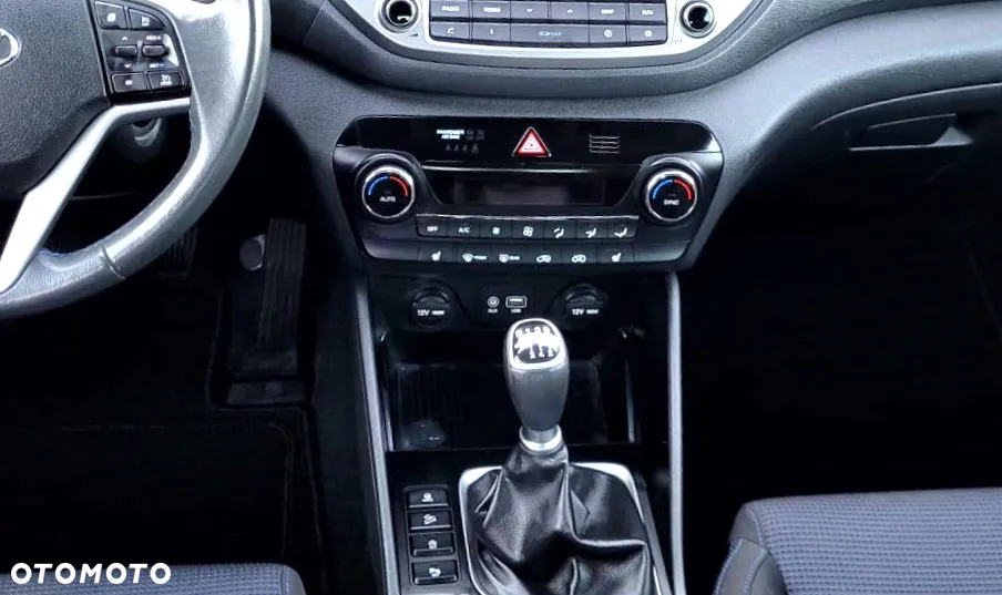 Hyundai Tucson 1.6 GDI BlueDrive Design 2WD - 28