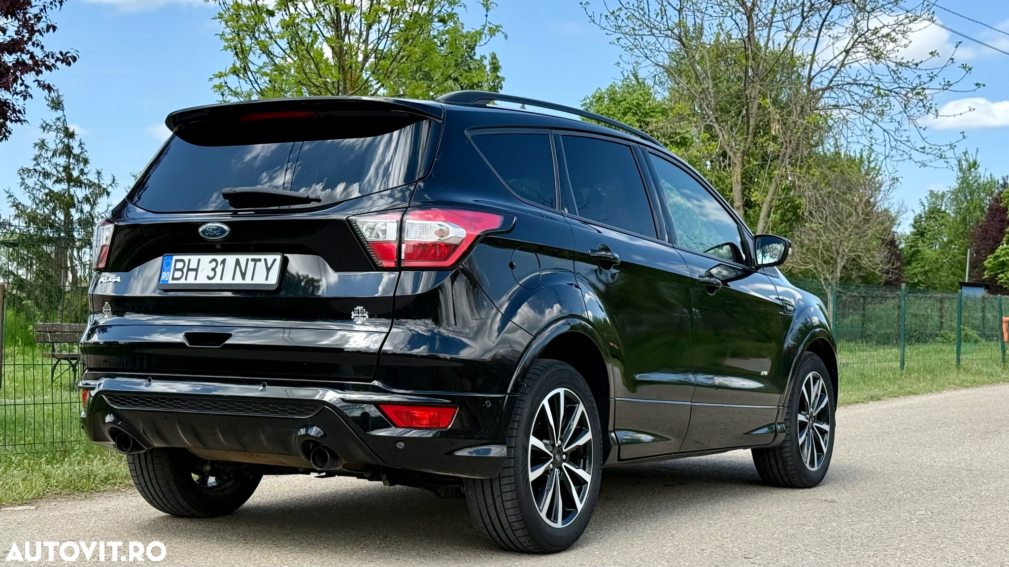 Ford Kuga 2.0 TDCi 4WD Powershift ST-Line - 2