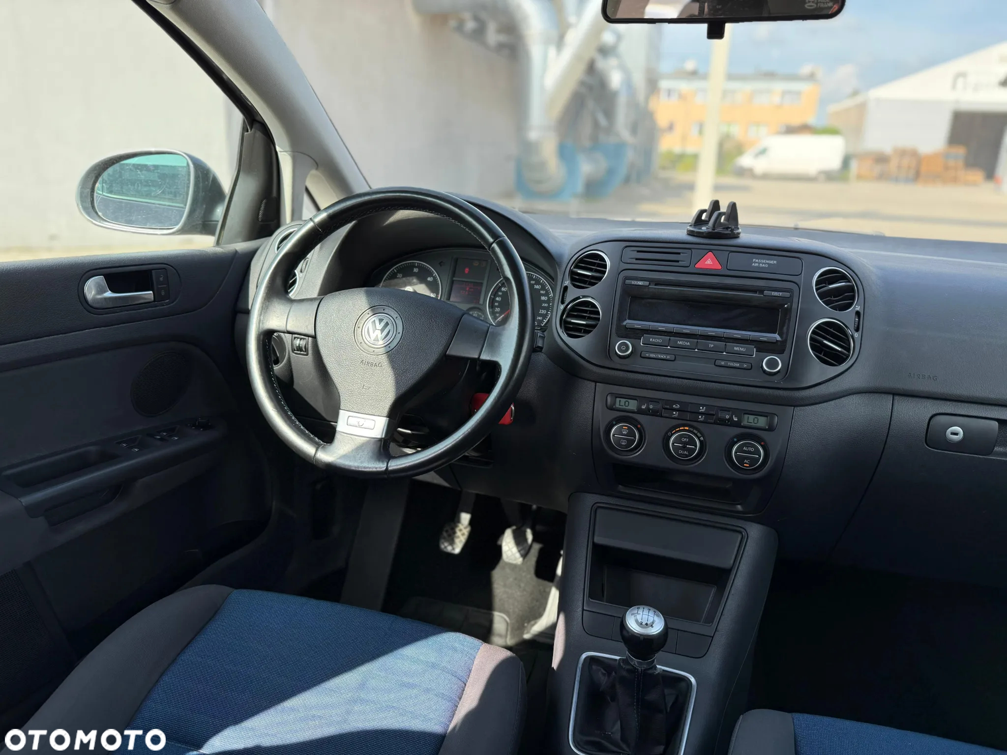 Volkswagen Golf Plus 2.0 TDI Comfortline - 16