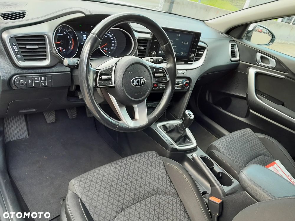 Kia XCeed 1.5 T-GDI M - 9