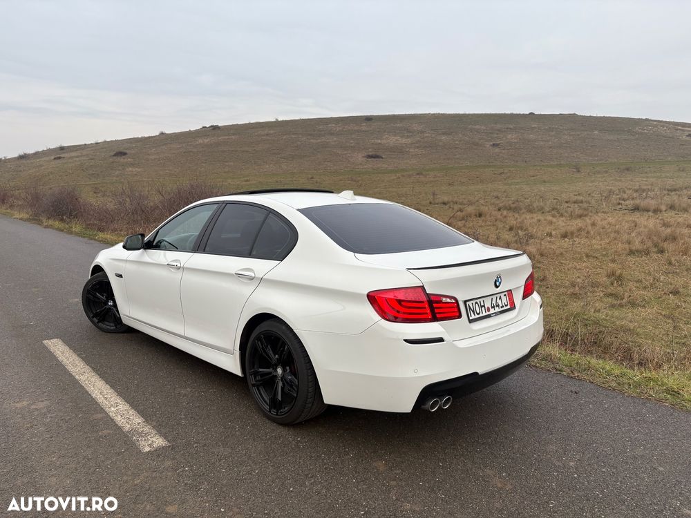 BMW Seria 5 530d Blue Performance Sport-Aut. - 4