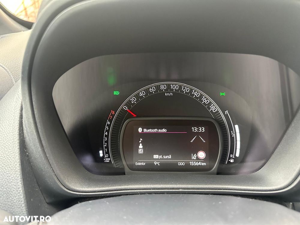 Toyota Aygo X 1.0l MT Active - 12