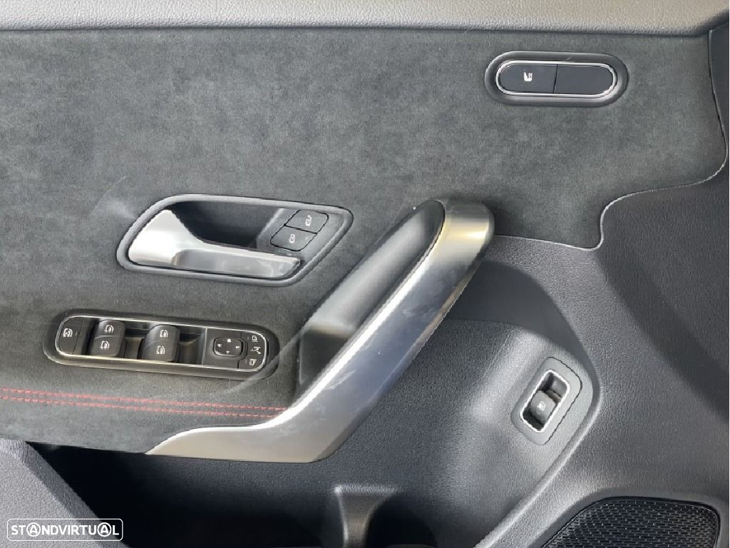 Mercedes-Benz A 250 e - 17