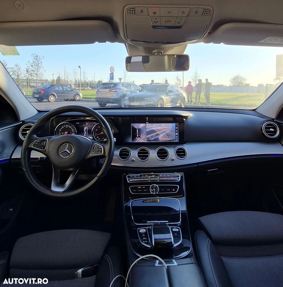 Mercedes-Benz E 200 9G-TRONIC Avantgarde - 3