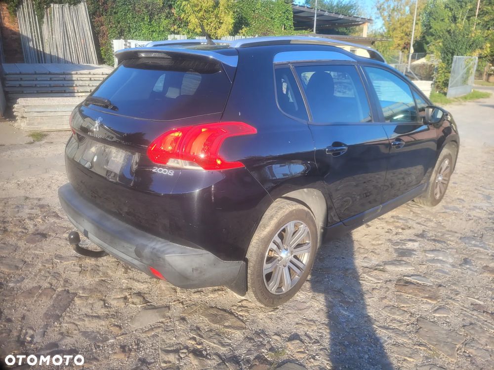 Peugeot 2008 PureTech 82 Allure - 4