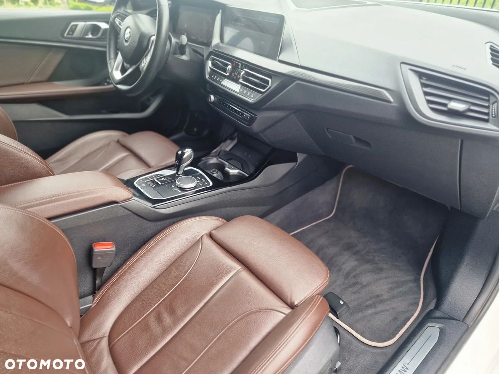BMW Seria 1 120i Sport - 27