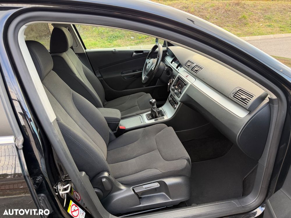 Volkswagen Passat 2.0 TDI DPF Highline - 10