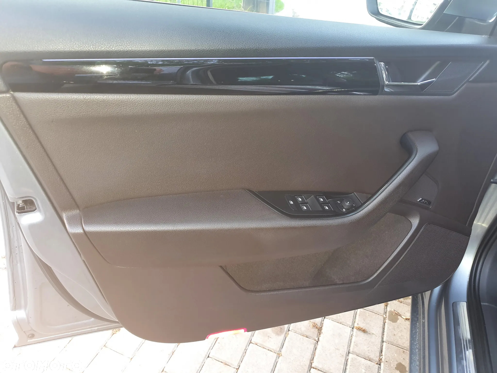 Skoda Superb 2.0 TSI L&K DSG - 16