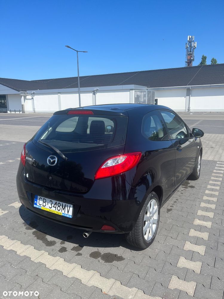 Mazda 2 - 4