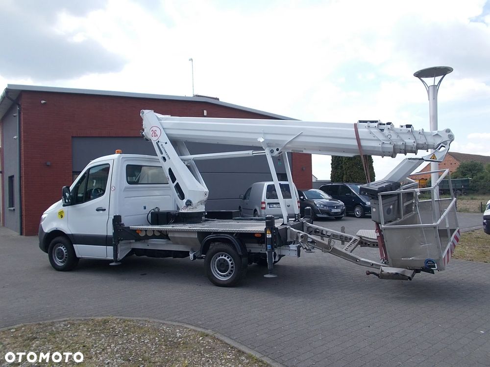 Mercedes-Benz Sprinter - 5