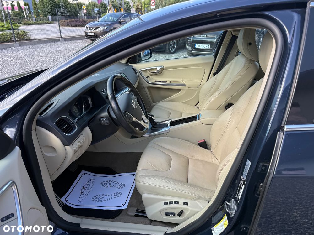 Volvo S60 2.5 T5 - 8