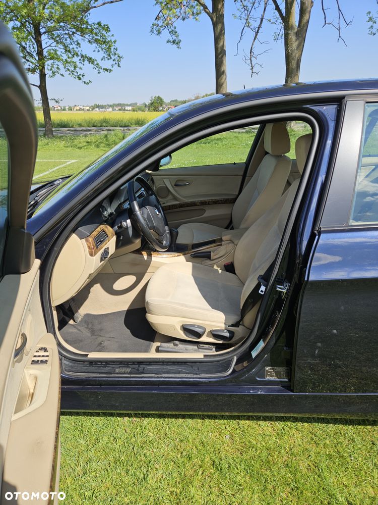 BMW Seria 3 318i - 6